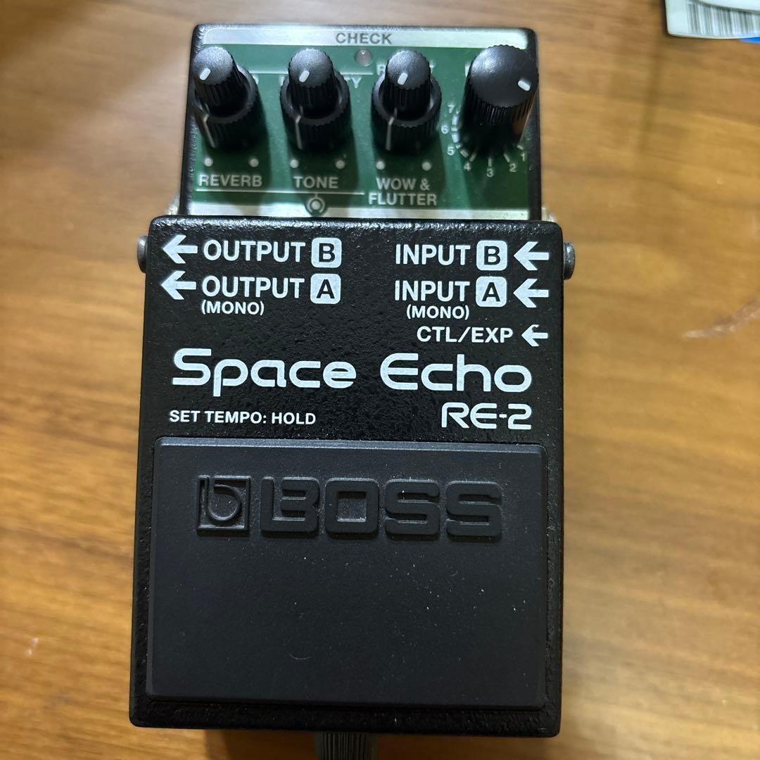 BOSS RE-2 エフェクター　ディレイ、リバーブ