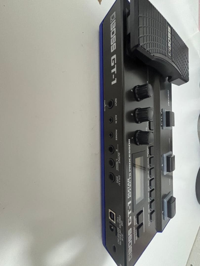 GT-1 BOSS マルチエフェクター