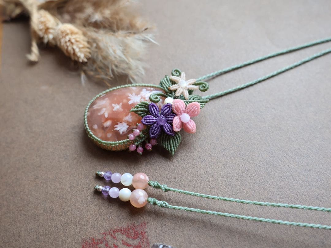 桜瑪瑙　マクラメ　ネックレス