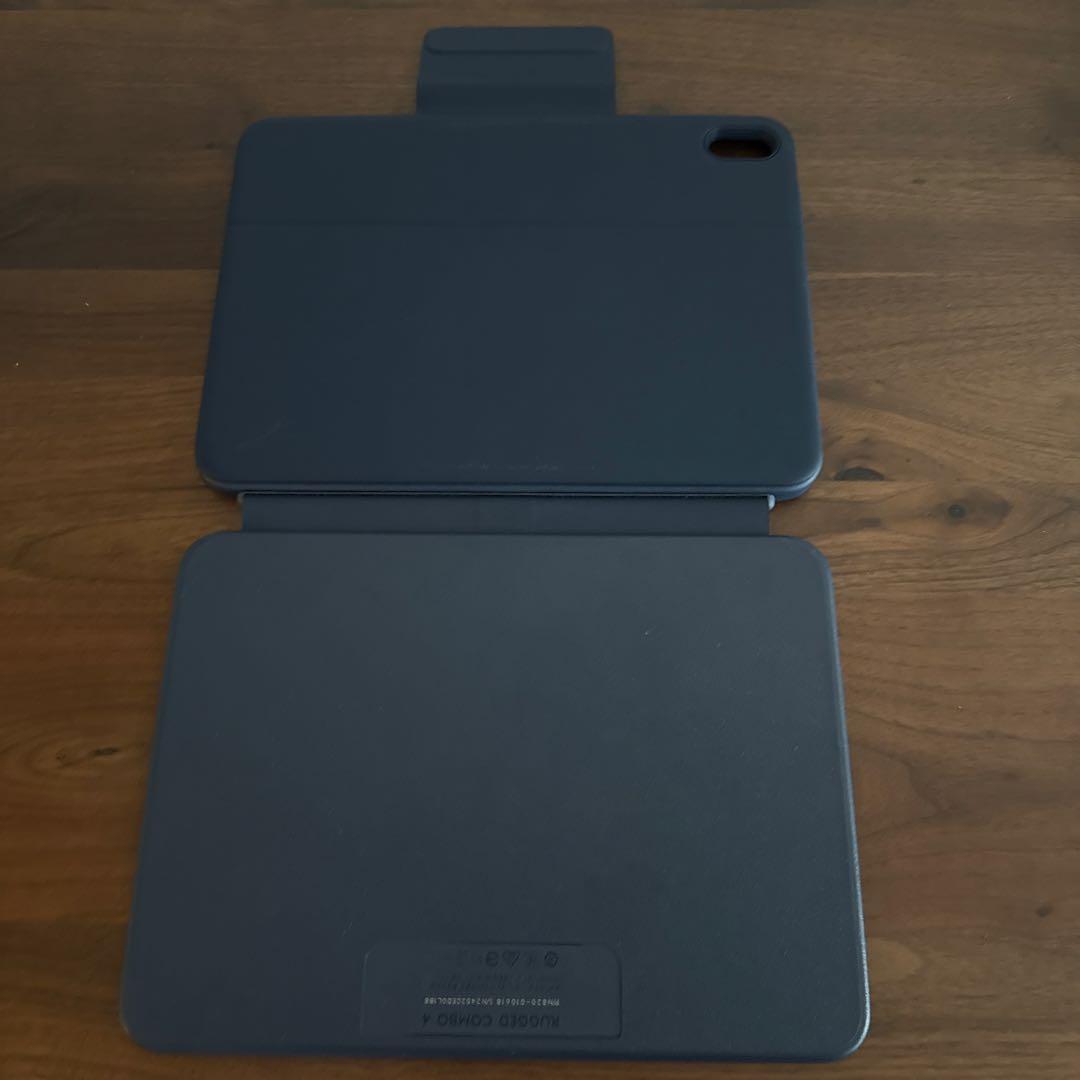 Logicool 10.9インチiPad10世代ケースキーボード付き