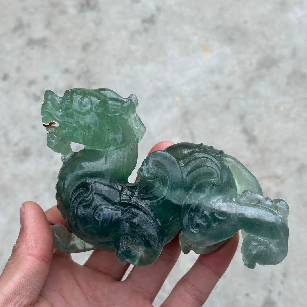 天然石フローライトの貔貅　置物　ご購入前に在庫確認必要G.831