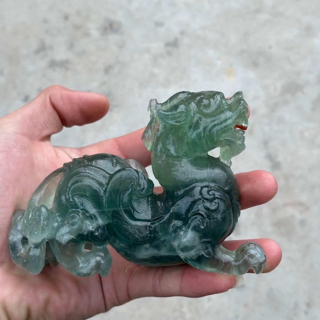 天然石フローライトの貔貅　置物　ご購入前に在庫確認必要G.831
