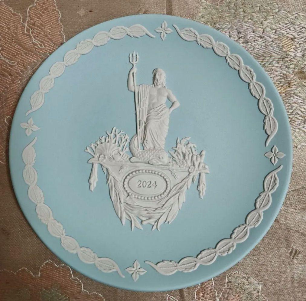 【新春特価】【新品】★国内百貨店購入★ウェッジウッド★2024 イヤープレート