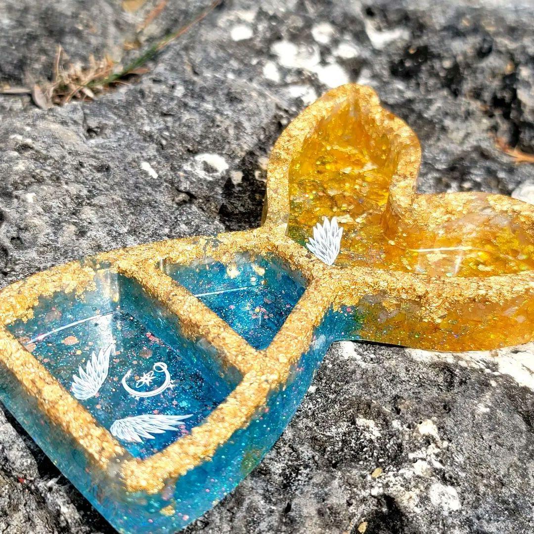 黄金翼の金運器 成功と理想の人生を人形オルゴナイト