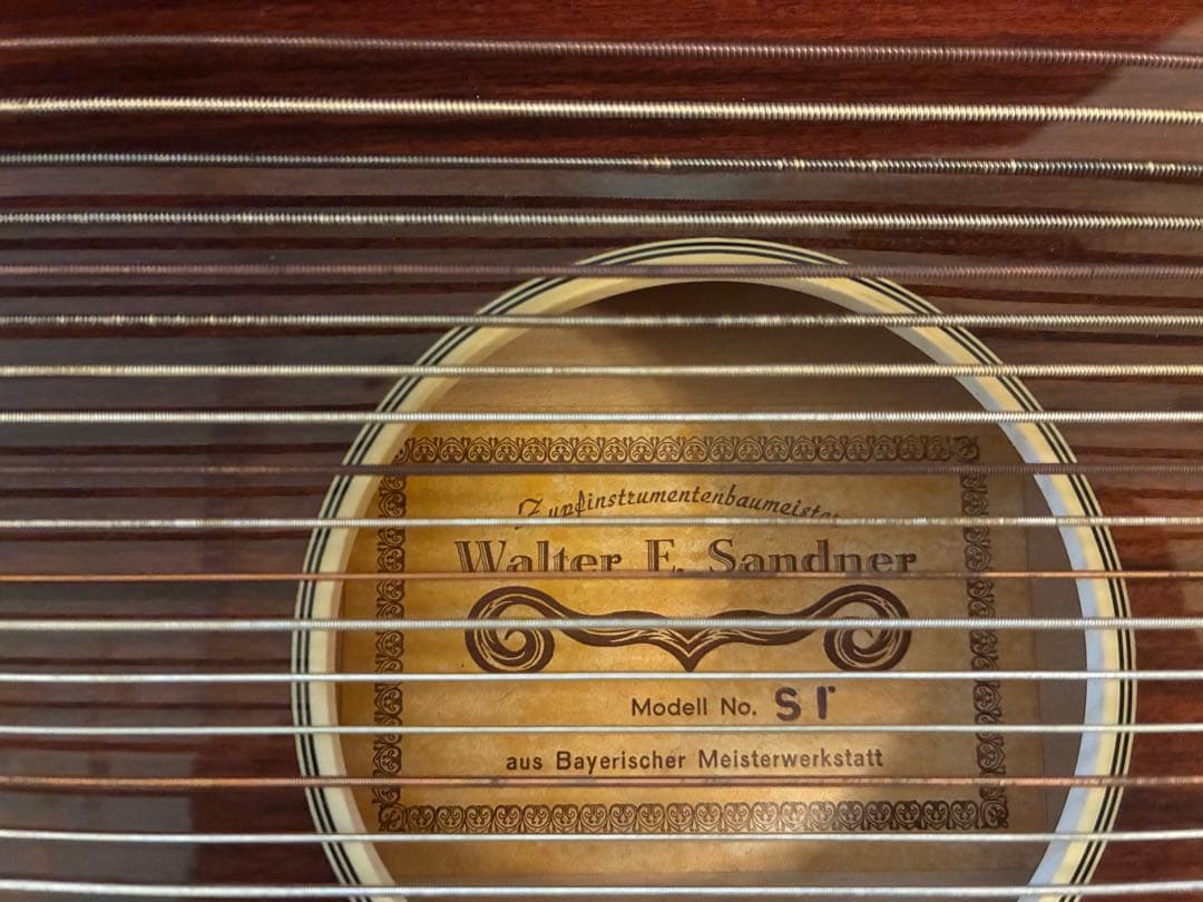 ドイツ製チター Walter E. Sandner S1ケース・調律キー付