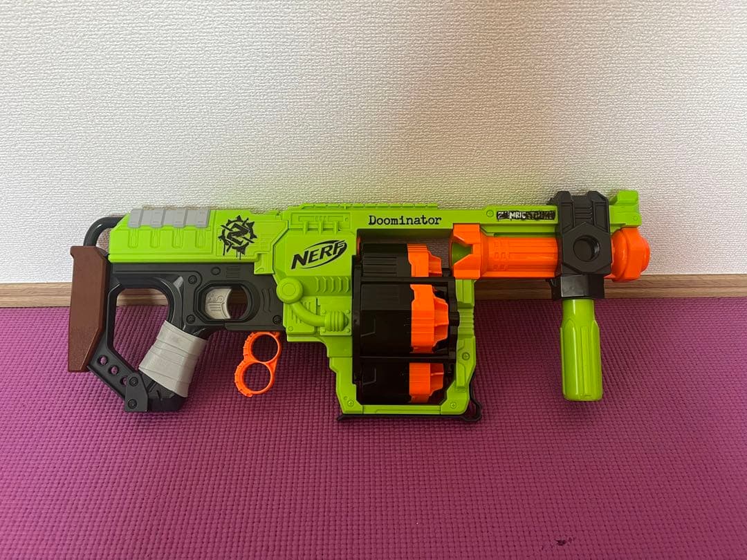 NERF ゾンビナーフ　ドミネーター
