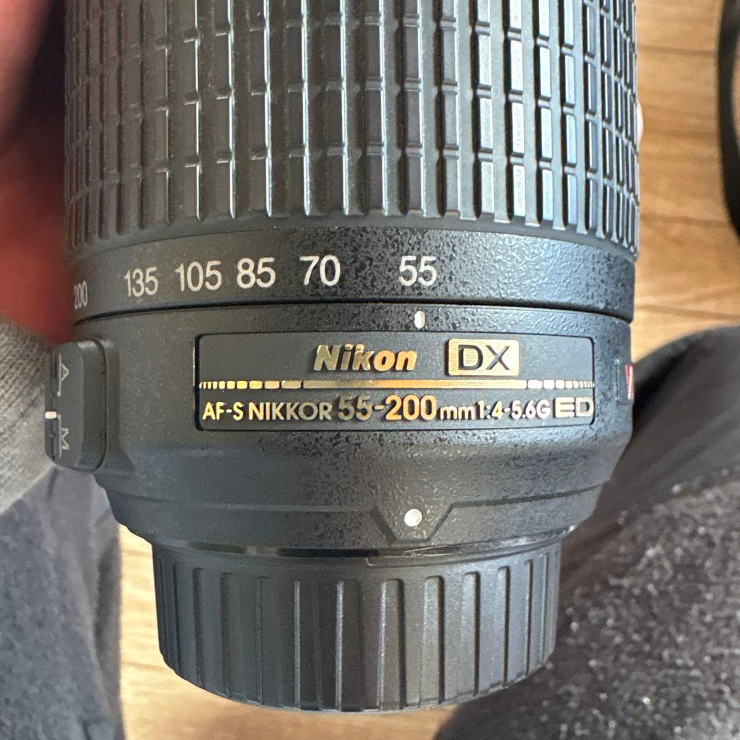 nikon 一眼レフ　d3200 55-200mmレンズ　18-55mmレンズ