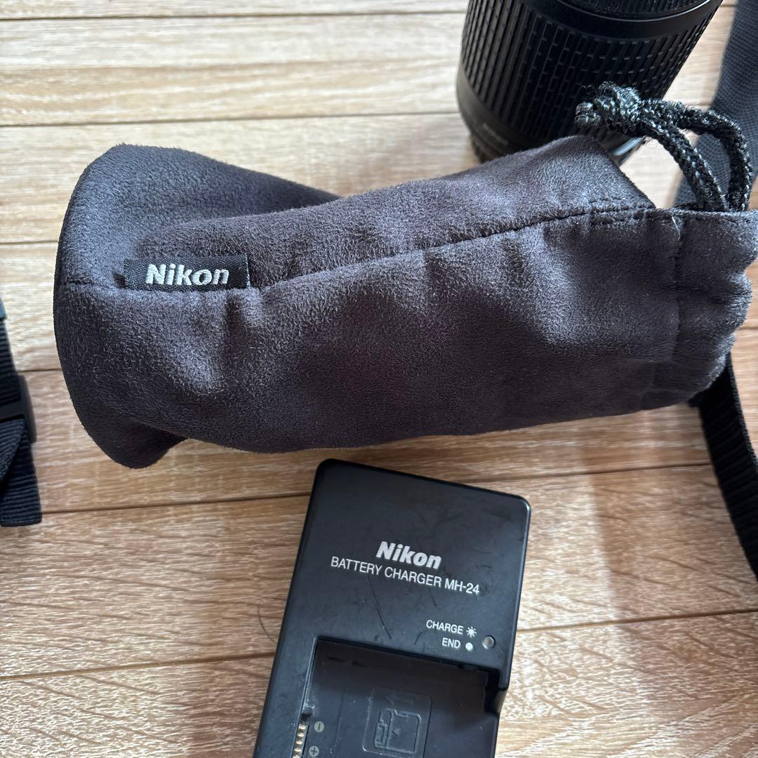 nikon 一眼レフ　d3200 55-200mmレンズ　18-55mmレンズ