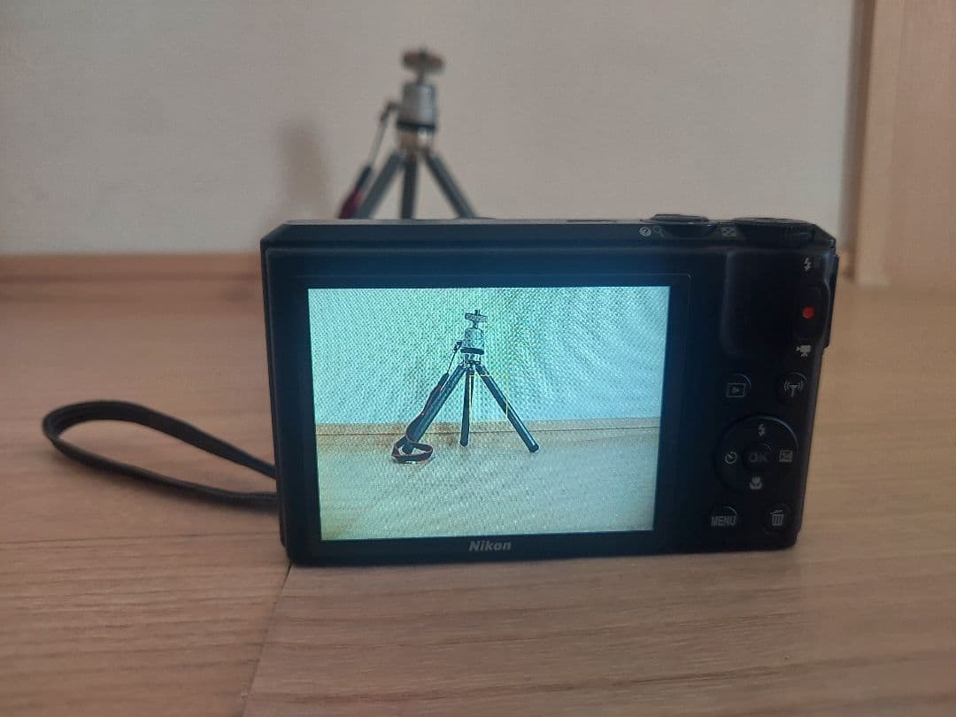 Nikon COOLPIX S7000 ブラック【SDカード・三脚・バッテリー】