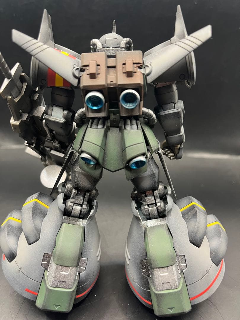 HG1/144　グフフライトタイプ(ガンダムベース限定品）全塗装完成品