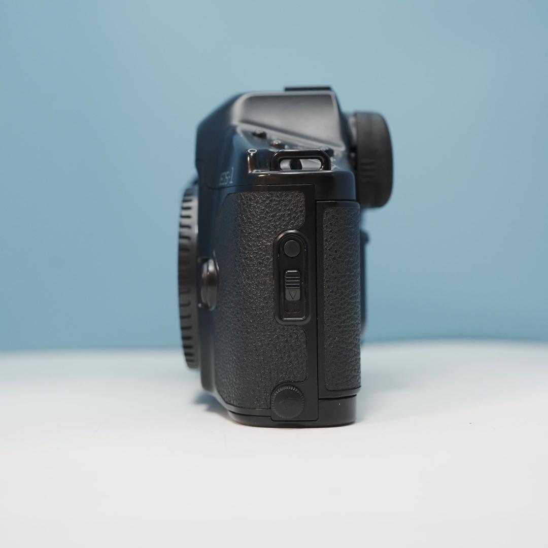 Canon EOS-1 フィルムカメラ 美品 a3755