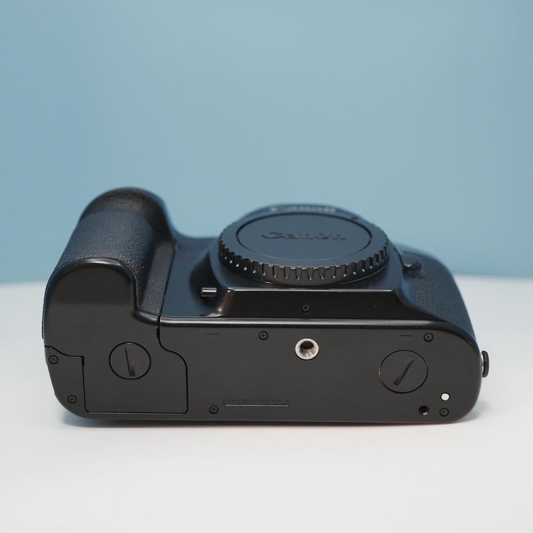 Canon EOS-1 フィルムカメラ 美品 a3755