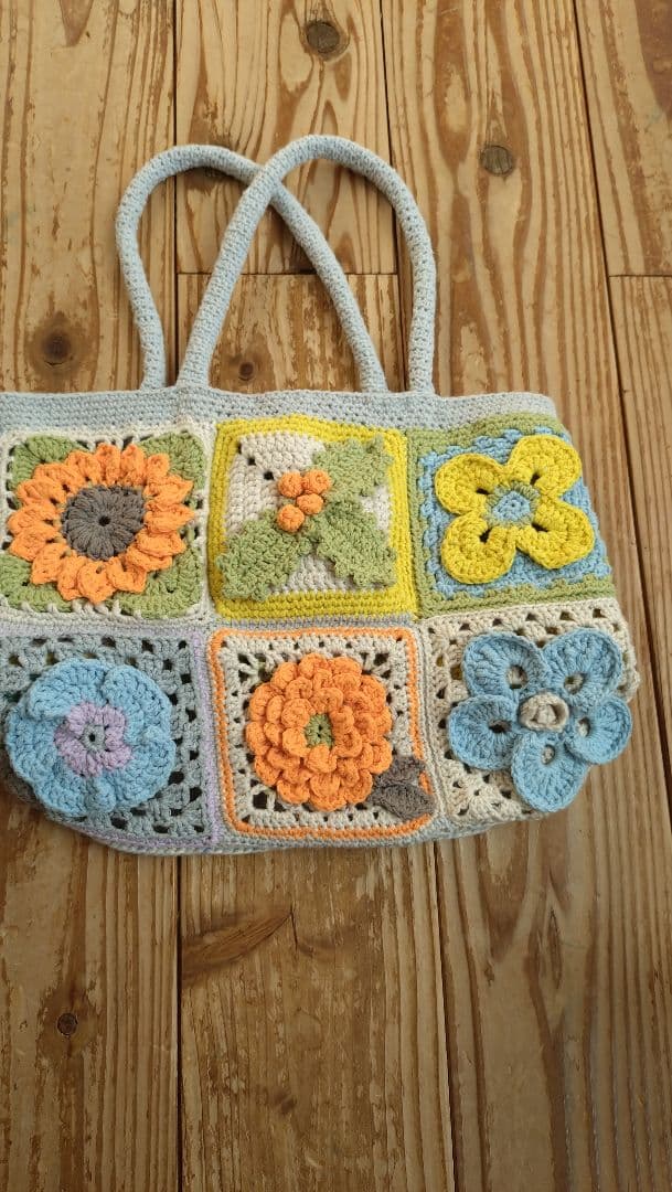 花柄のかぎ針編みトートバッグ