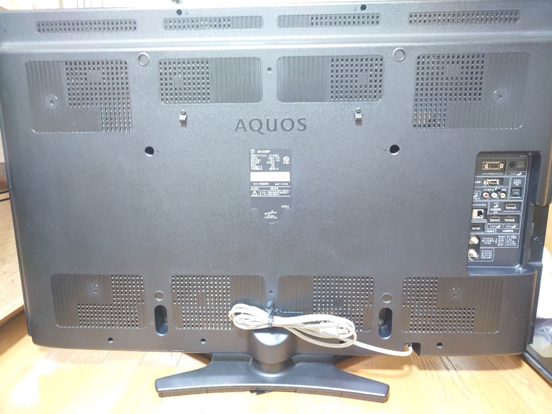 SHARP AQUOS 40インチ液晶テレビ　LC-40E9