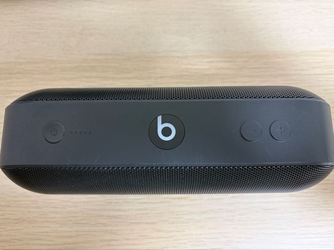 beats pill+ ブラック