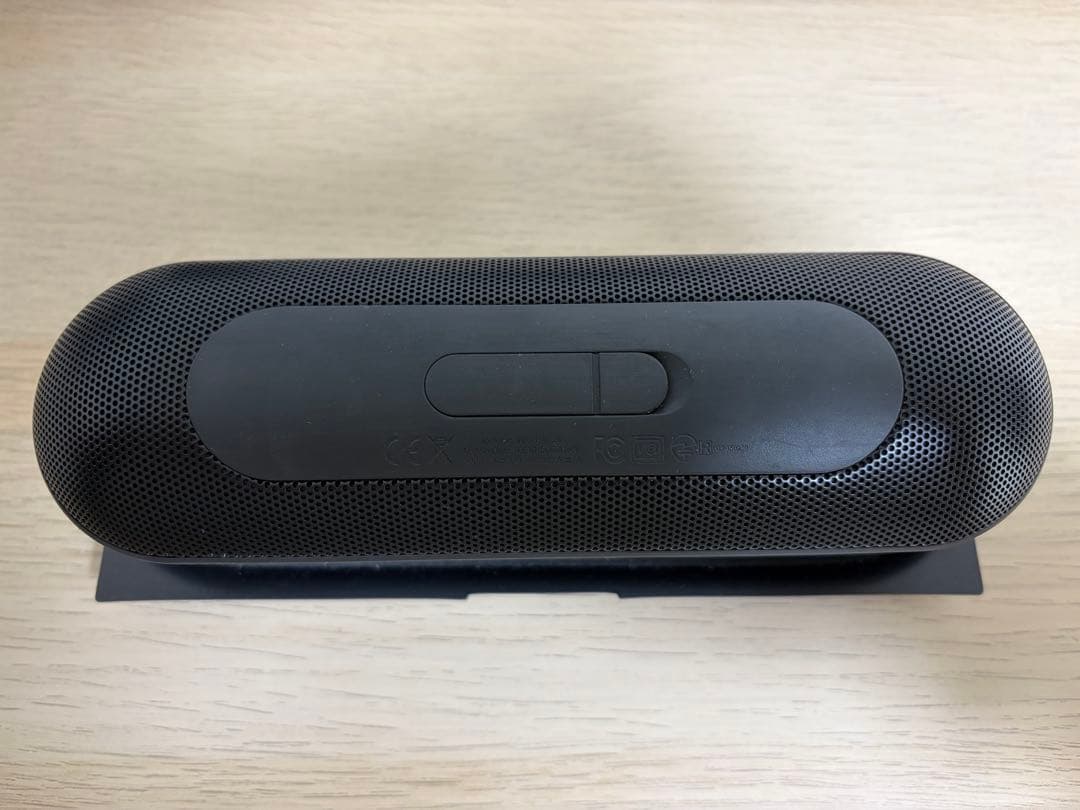 beats pill+ ブラック
