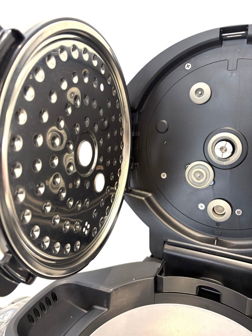 SHARP シャープ ヘルシオ HEALSIO ホットクックKN-HW24G-W