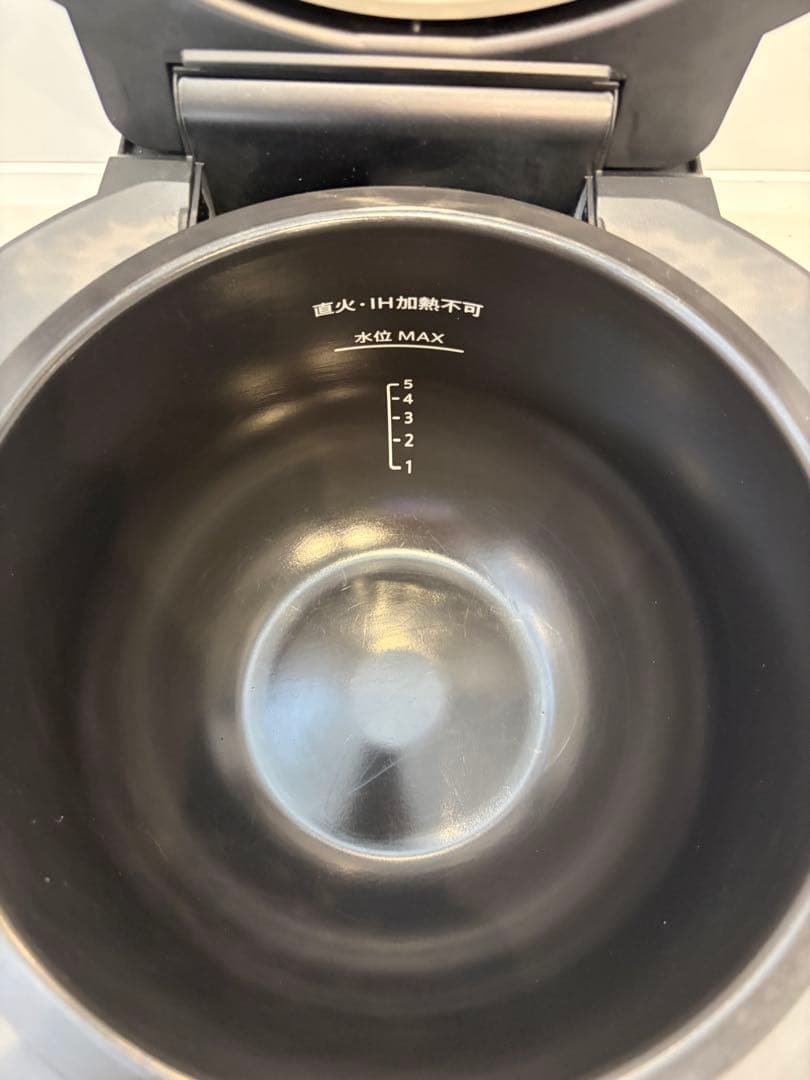 SHARP シャープ ヘルシオ HEALSIO ホットクックKN-HW24G-W