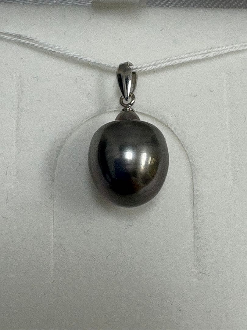 南洋黒蝶バロック真珠ペンダント　K18WG トップ 黒蝶　ホワイトゴールド