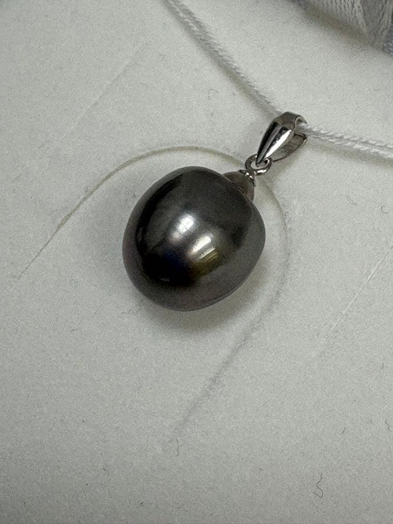 南洋黒蝶バロック真珠ペンダント　K18WG トップ 黒蝶　ホワイトゴールド