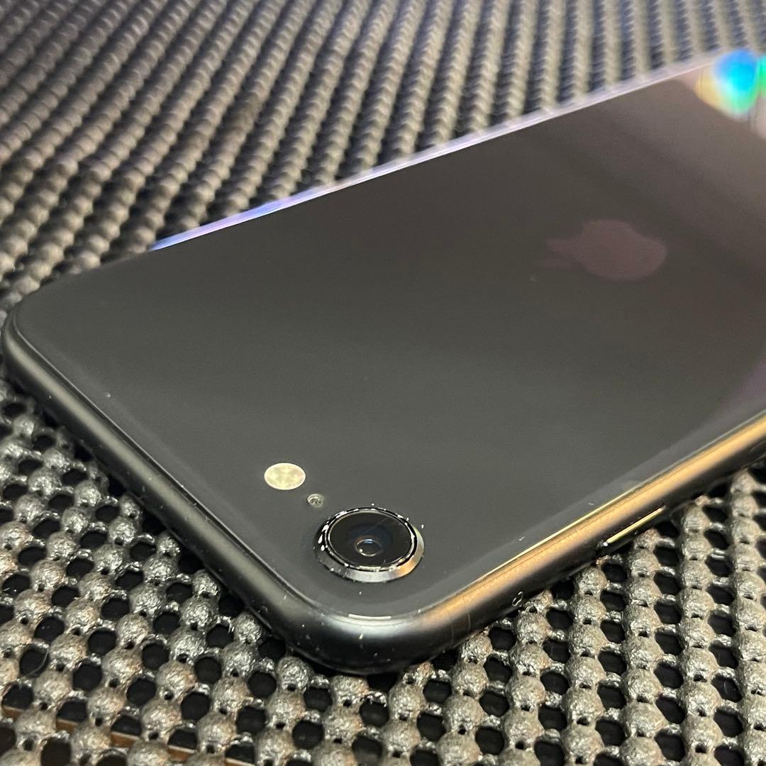 N162 iPhoneSE2 64GB ブラック SIMフリー