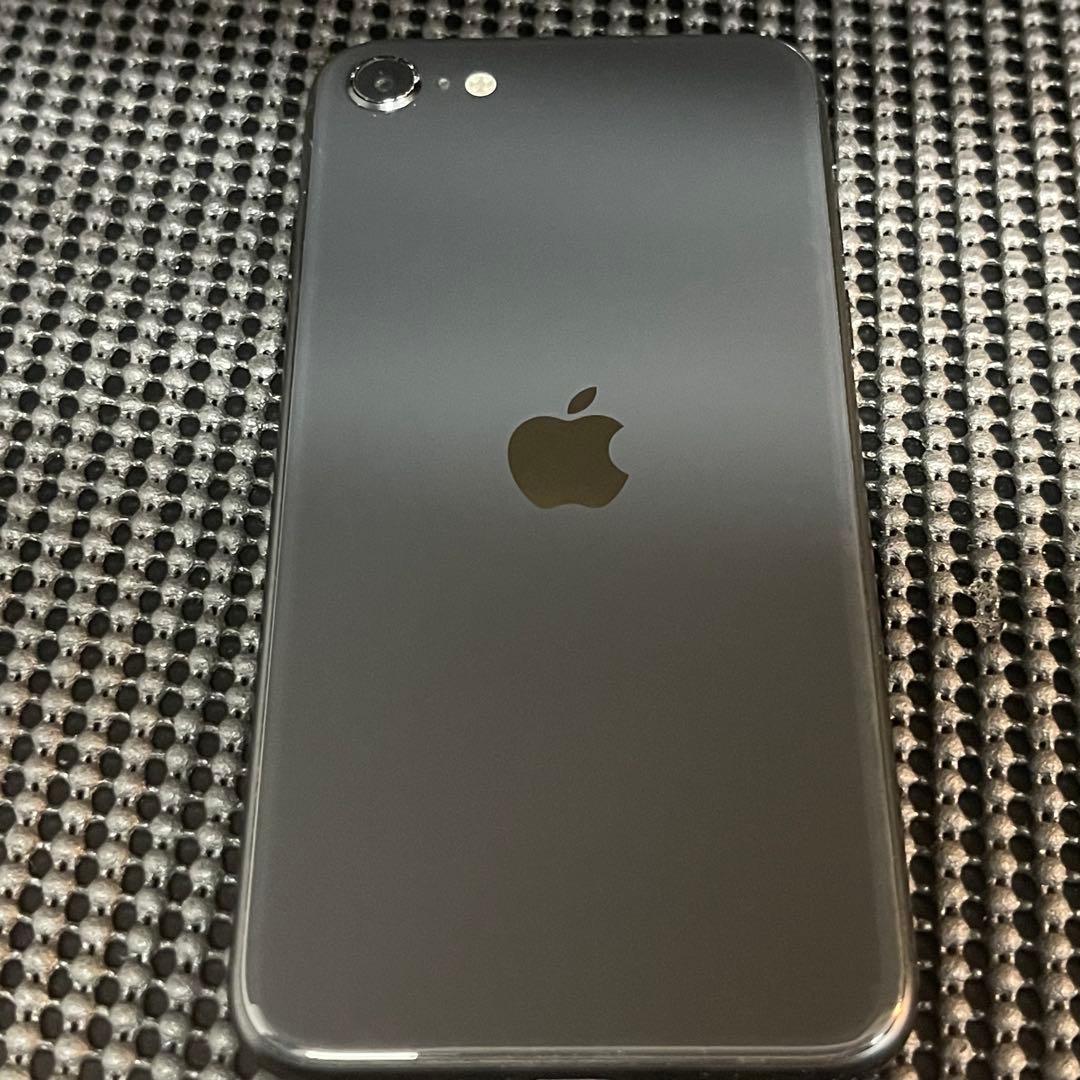 N162 iPhoneSE2 64GB ブラック SIMフリー