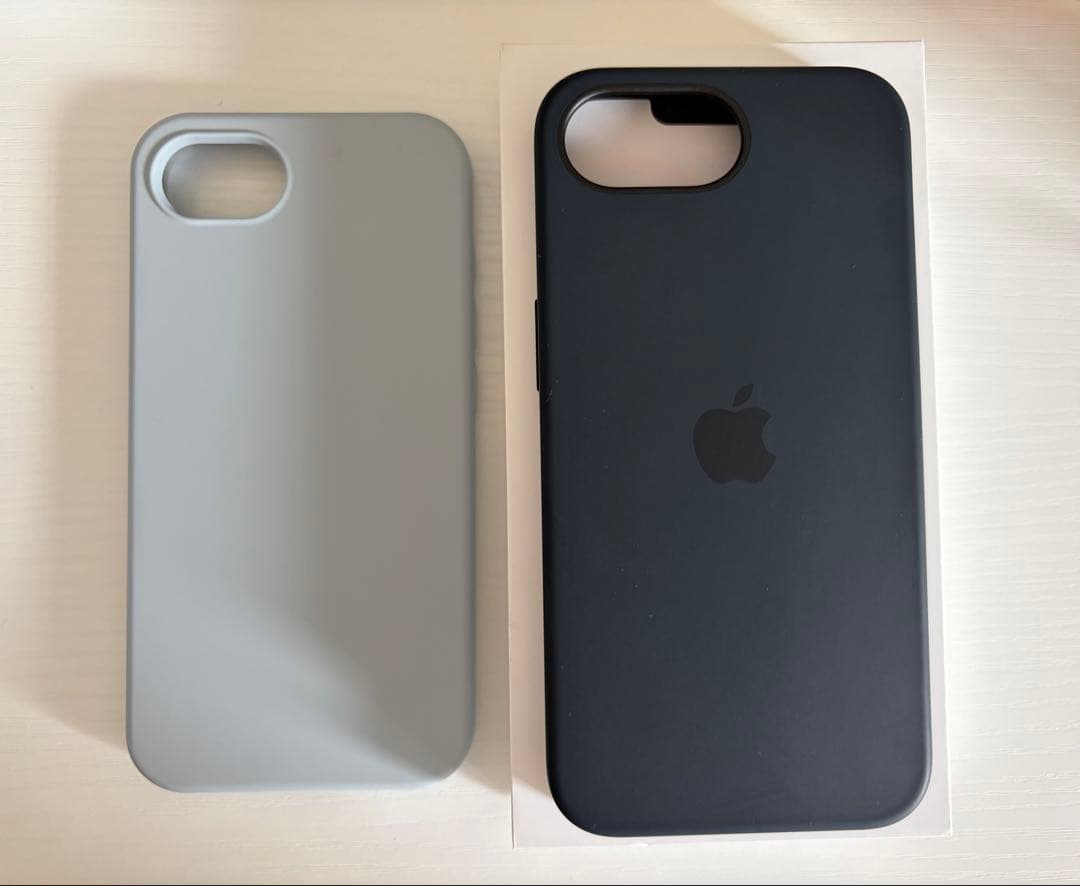 【極美品】Apple iPhone 16e 128gb ホワイト・ケース2点付き