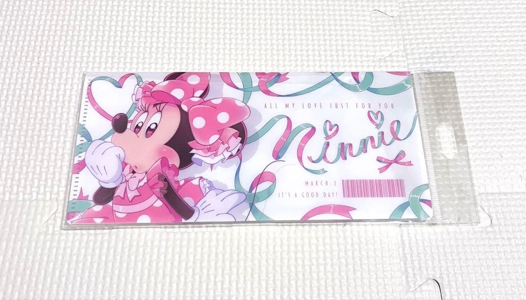 MINNIE DAY 2026 カードホルダー チャーム ミラー ステッカー