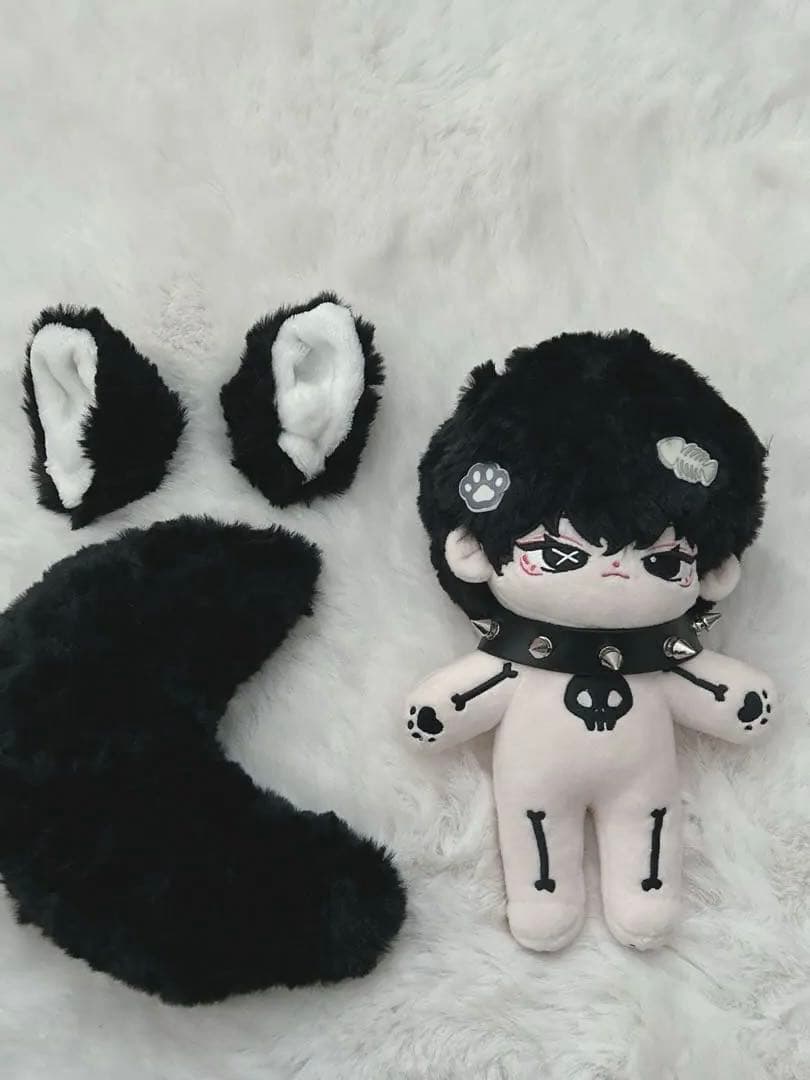 ユニークなデザインのぬいぐるみ 猫耳 黒