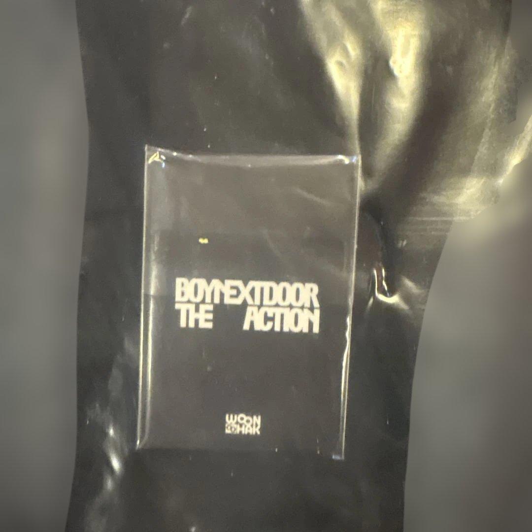 BOYNEXTDOOR TEAM THE ACTION フーディー　トレカ付き