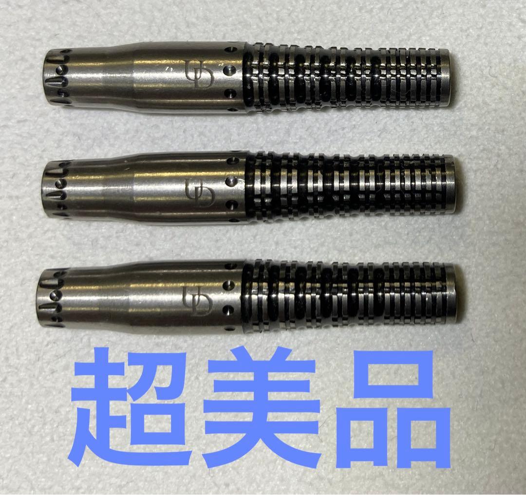 超美品　定価15950　アルティマダーツ　カイザー3 Type2 ブラック