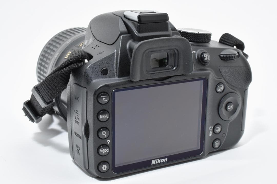 Nikon ニコン D3200 レンズキット デジタル一眼カメラ