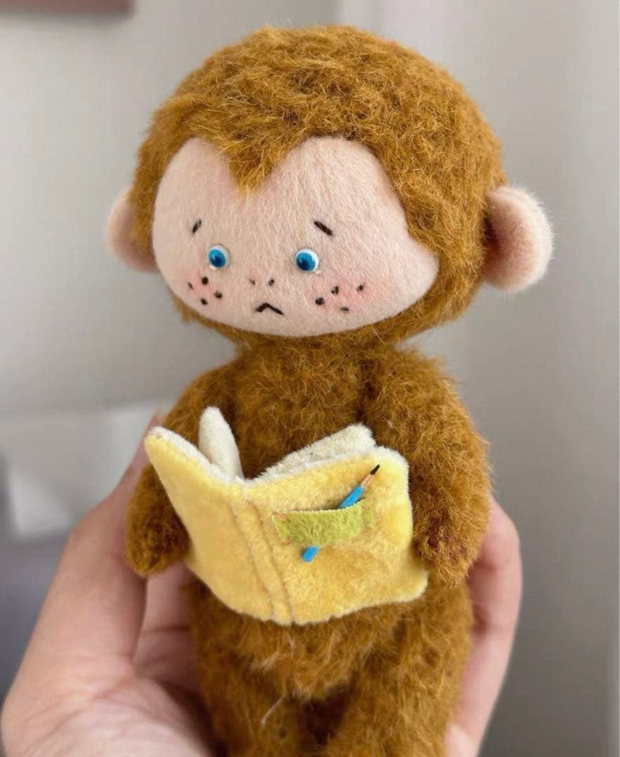 読書好きなお猿ちゃん アーティストベア モンキー アーティストベア ハンドメイド
