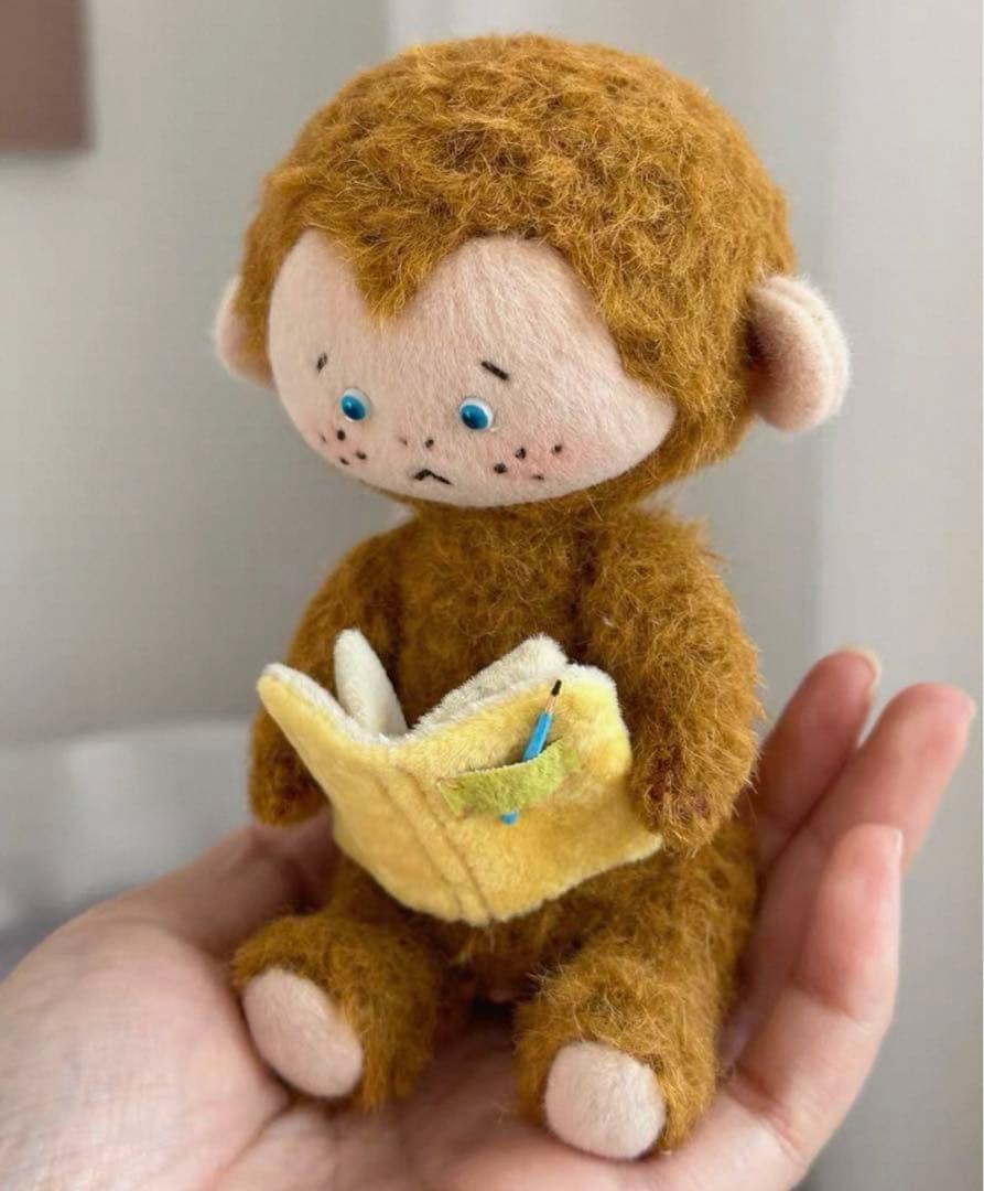 読書好きなお猿ちゃん アーティストベア モンキー アーティストベア ハンドメイド
