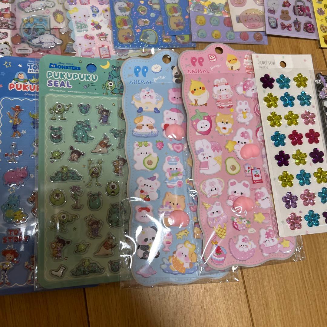 ディズニー サンリオ ちいかわ スヌーピー ボンボンドロップシール80点 正規品