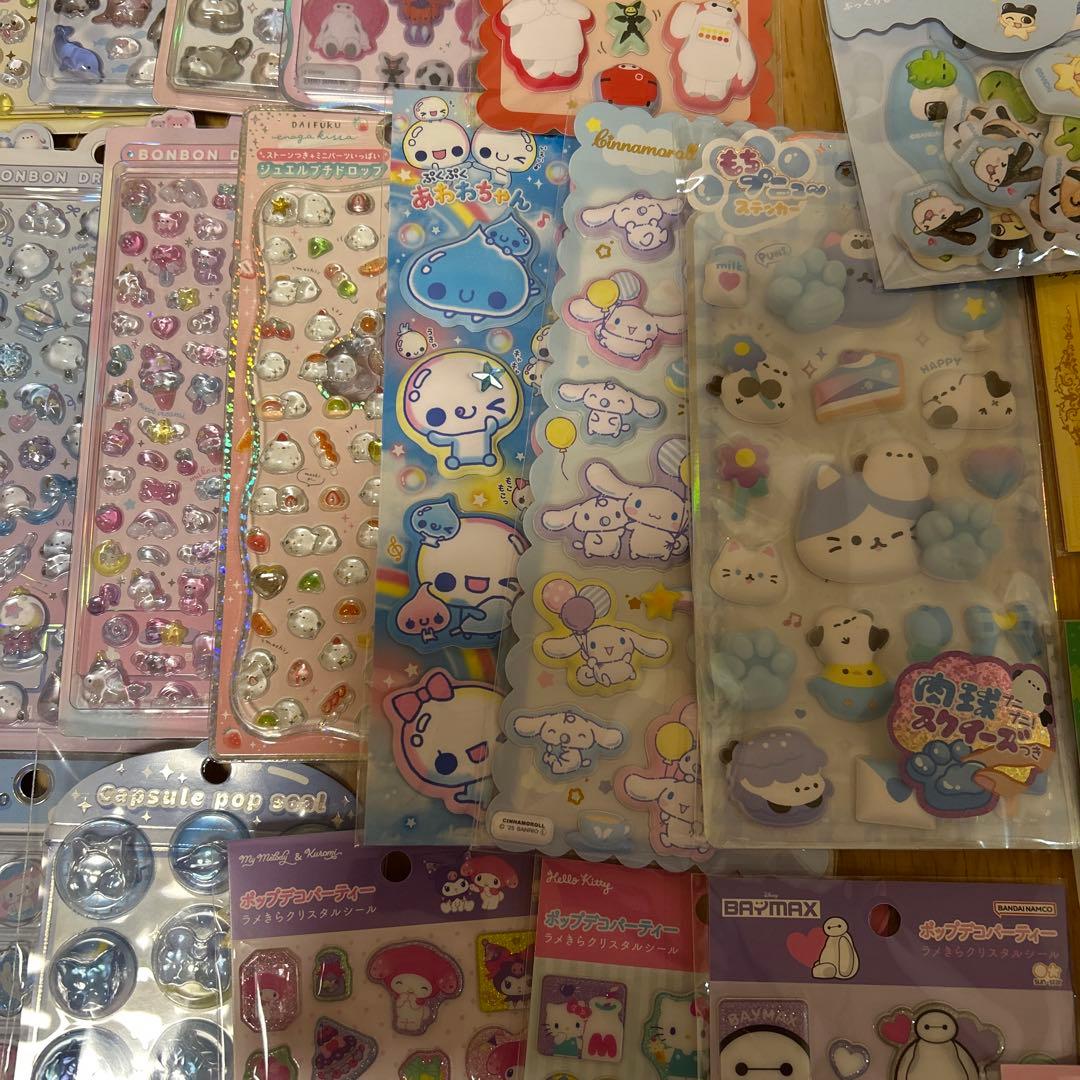 ディズニー サンリオ ちいかわ スヌーピー ボンボンドロップシール80点 正規品