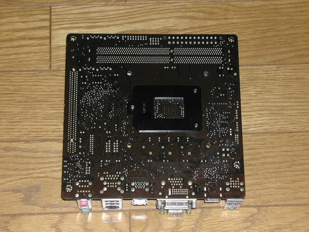 ASUS　H81I-PLUS　LGA1150　i5 4440　4Gメモリ2枚付き