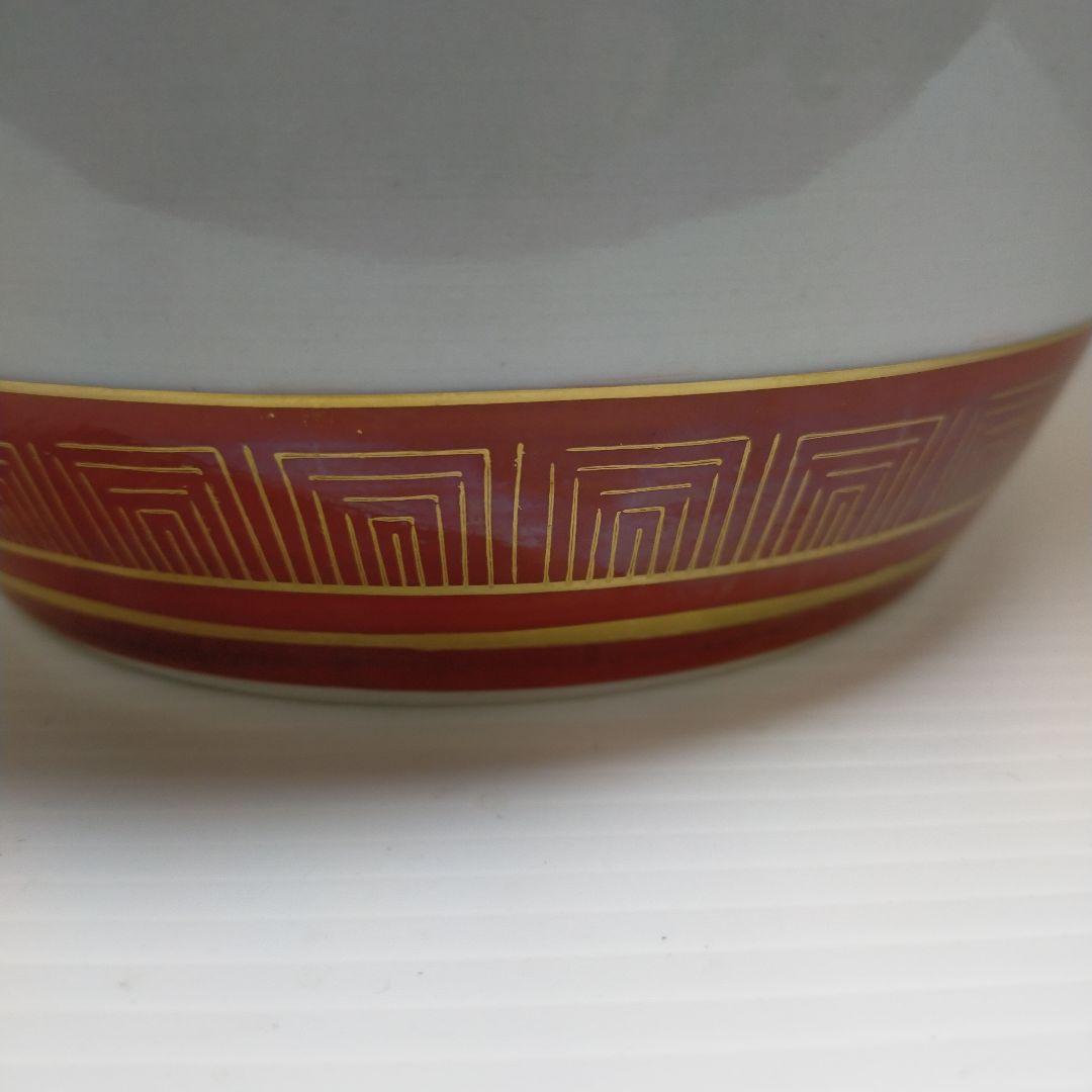 九谷焼き 金彩の美しい竹の絵柄の縁起物 吉祥花瓶に 雅と書かれている