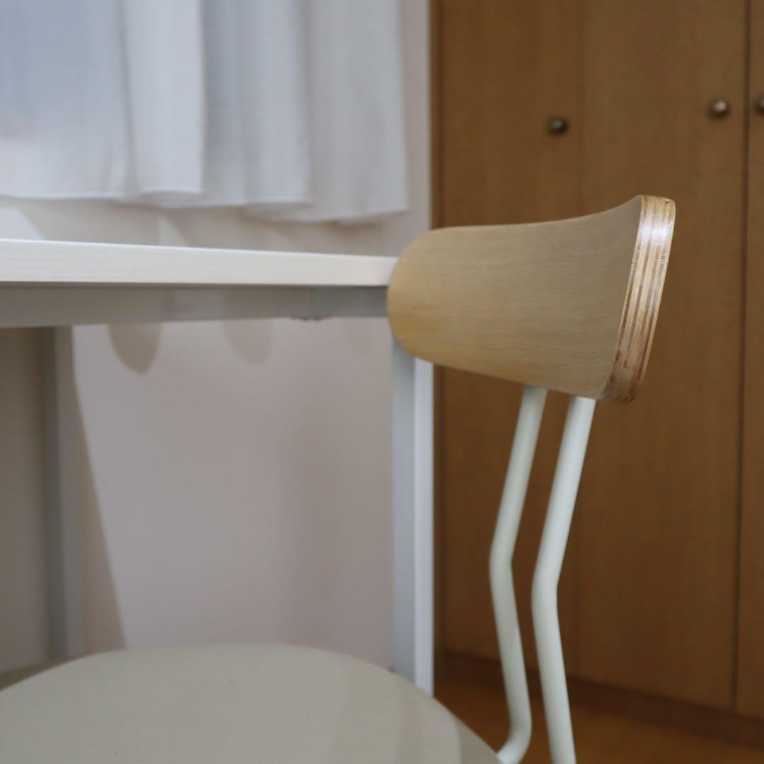 デスクチェア　昇降式　回転式　アイボリー×ウッド
