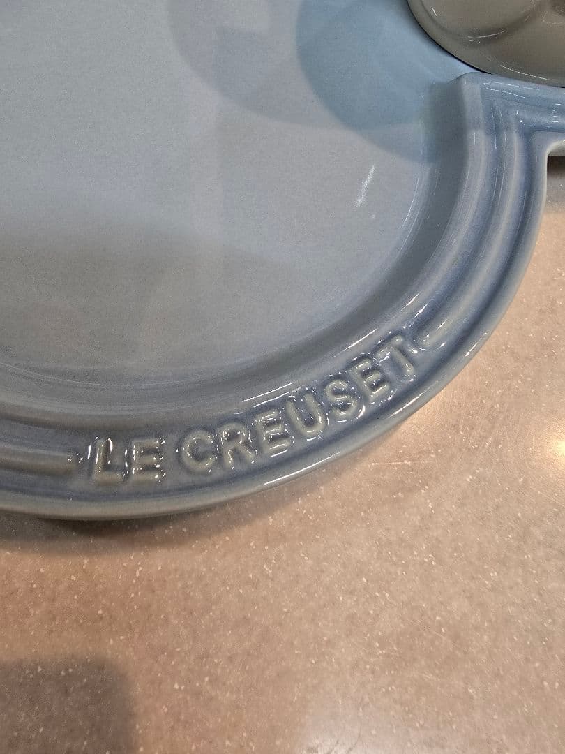 ル・クルーゼ ミッキーマウス型 食器セット ブルー＆ピンク