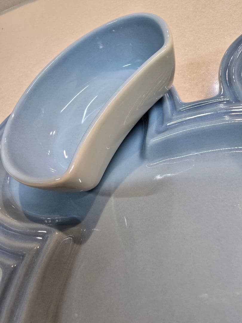 ル・クルーゼ ミッキーマウス型 食器セット ブルー＆ピンク