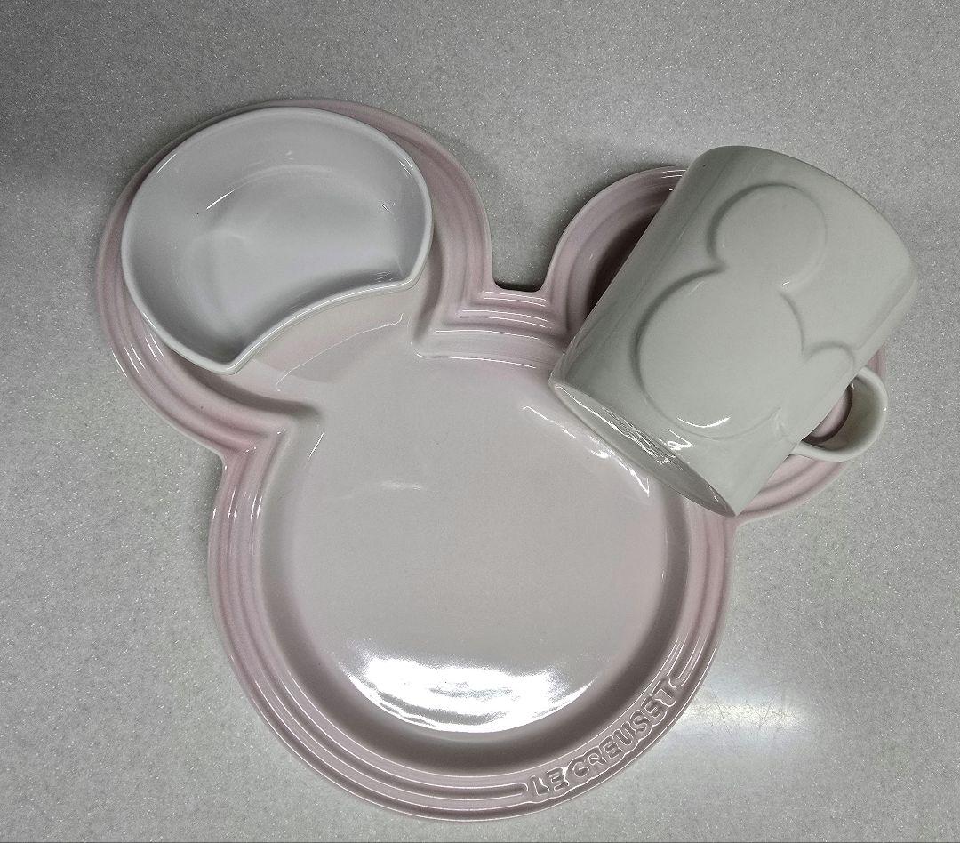 ル・クルーゼ ミッキーマウス型 食器セット ブルー＆ピンク