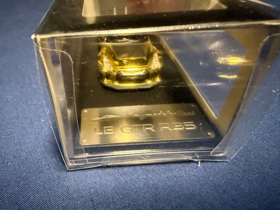 リバティーウォーク1/64サイズミニカー458（レッド）&GT-R(ゴールド)