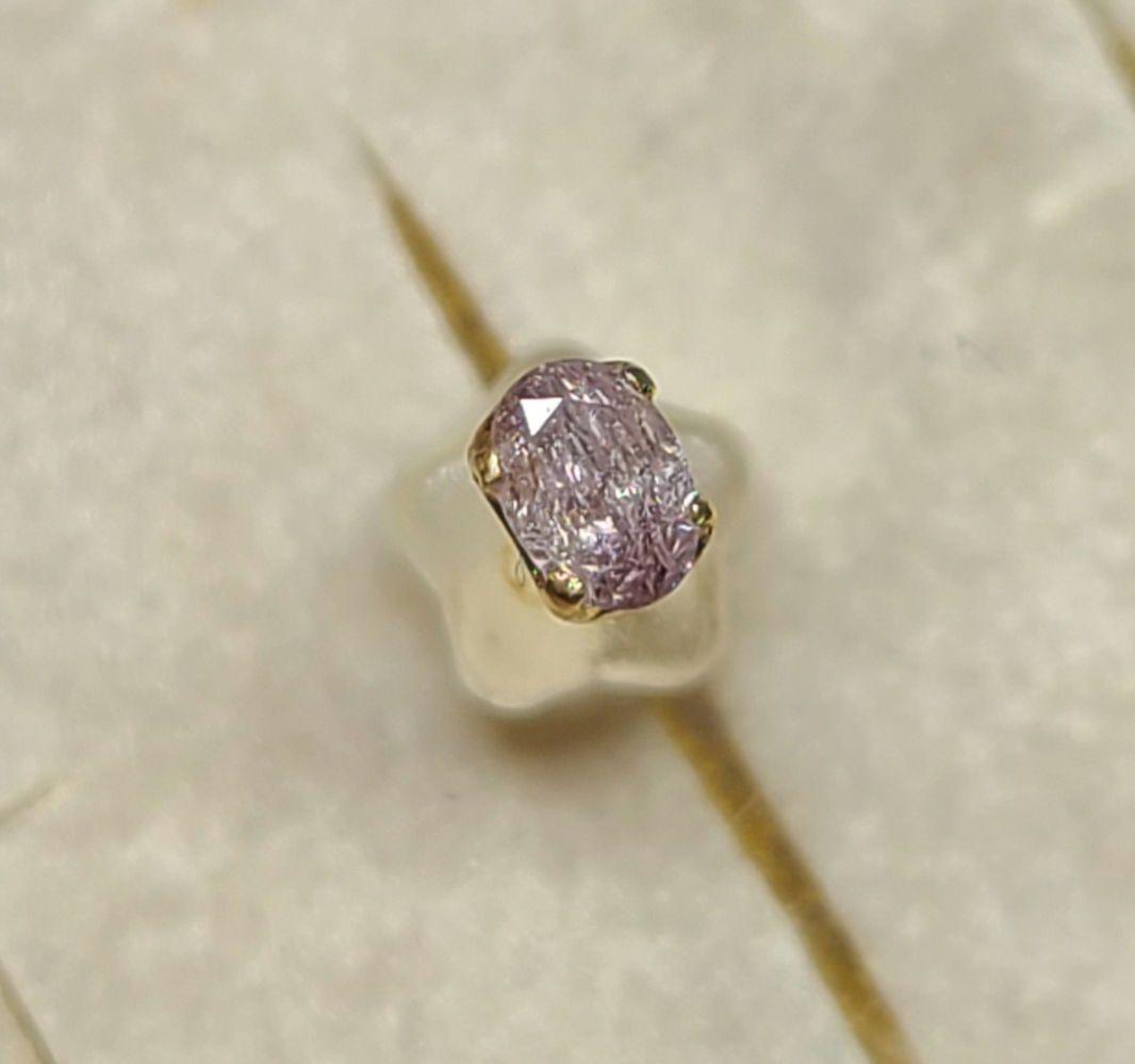 妖精のようなキュートさがあります♪★ピンクダイヤモンドピアス18金★