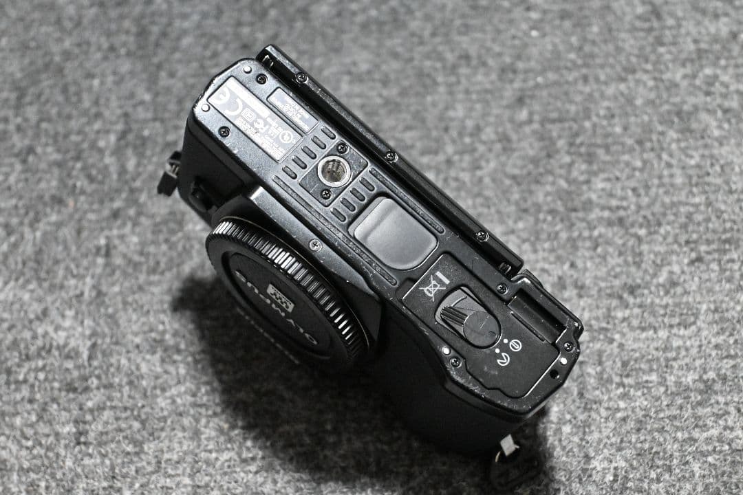 OLYMPUS OM-D E-M5 ミラーレス カメラ