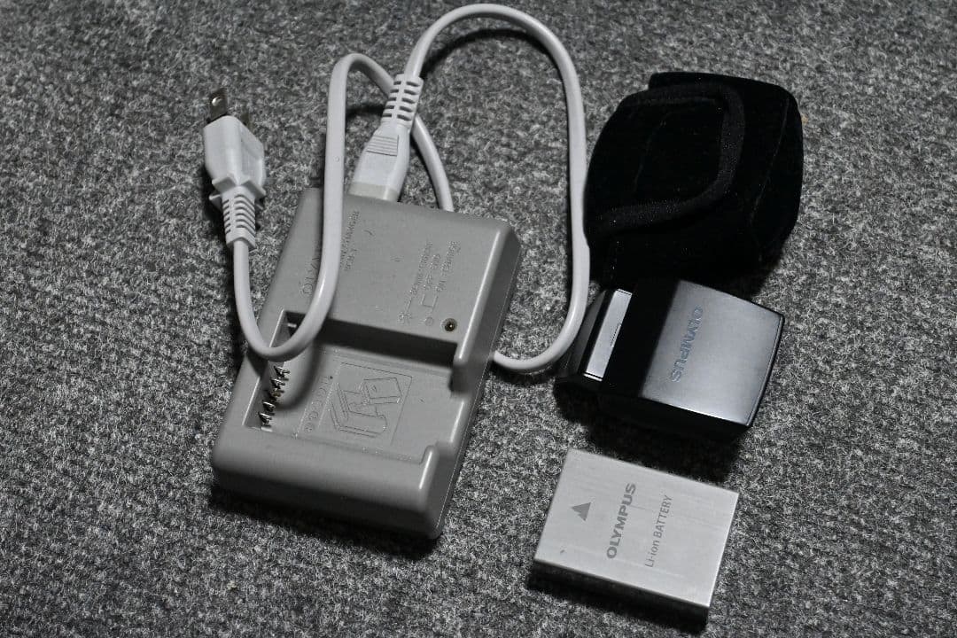 OLYMPUS OM-D E-M5 ミラーレス カメラ