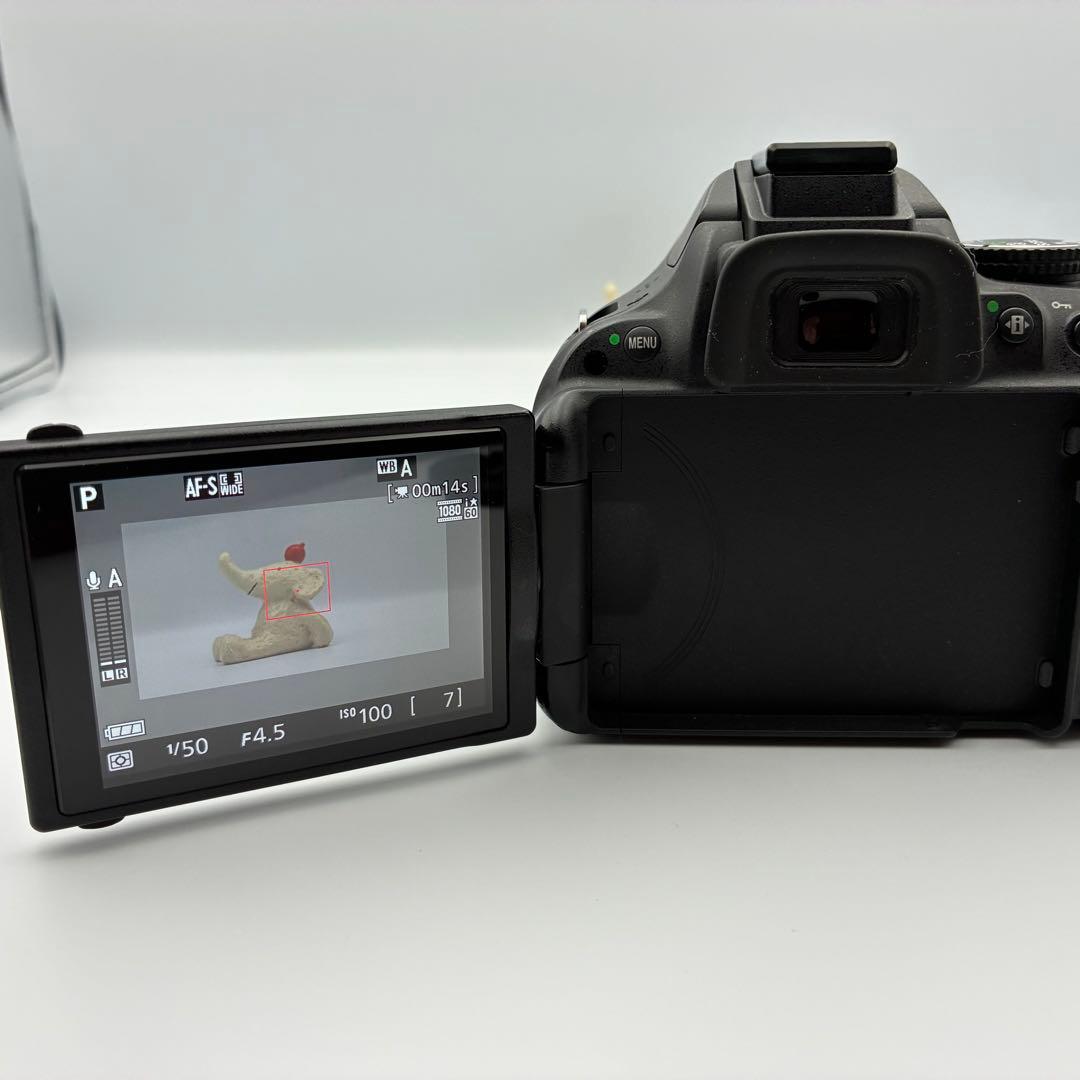 美品★ Nikon D5200 軽量 バリアングル デジタル一眼 ニコン
