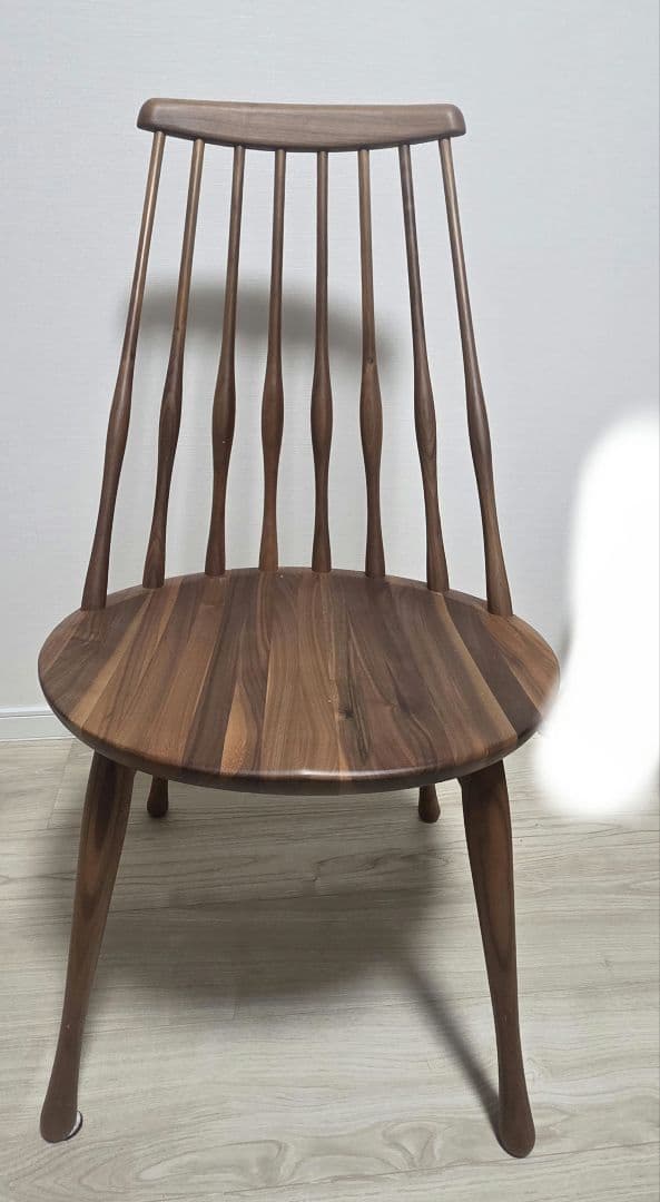 カリモク　椅子