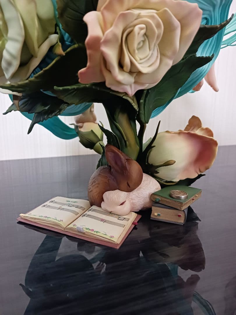 希少品★初音ミク 未来の蕾(つぼみ) 1/6 フィギュア 中国限定