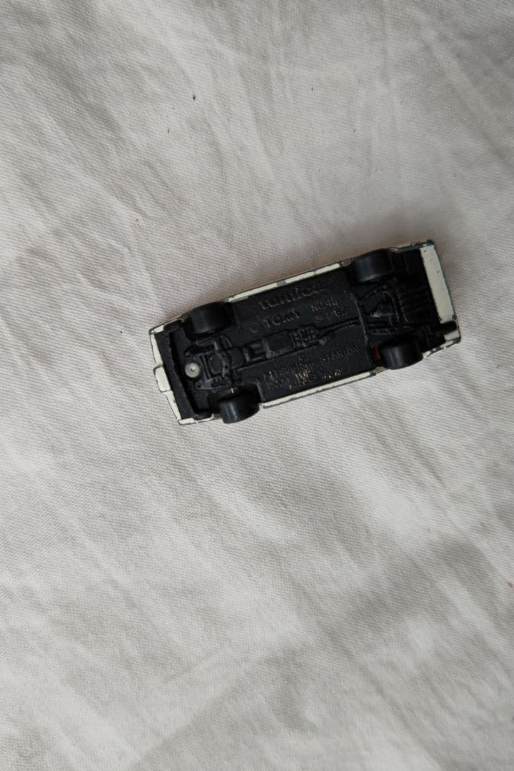 トミカ ホワイト ミニカー